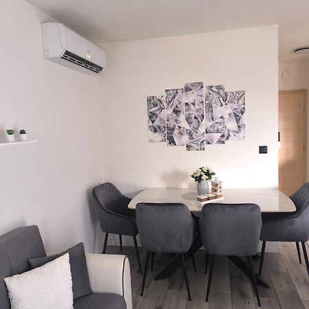 Apartman Rex Svinisce Buitenkant foto